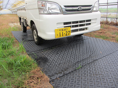 らくらくばん・軽トラ通路養生